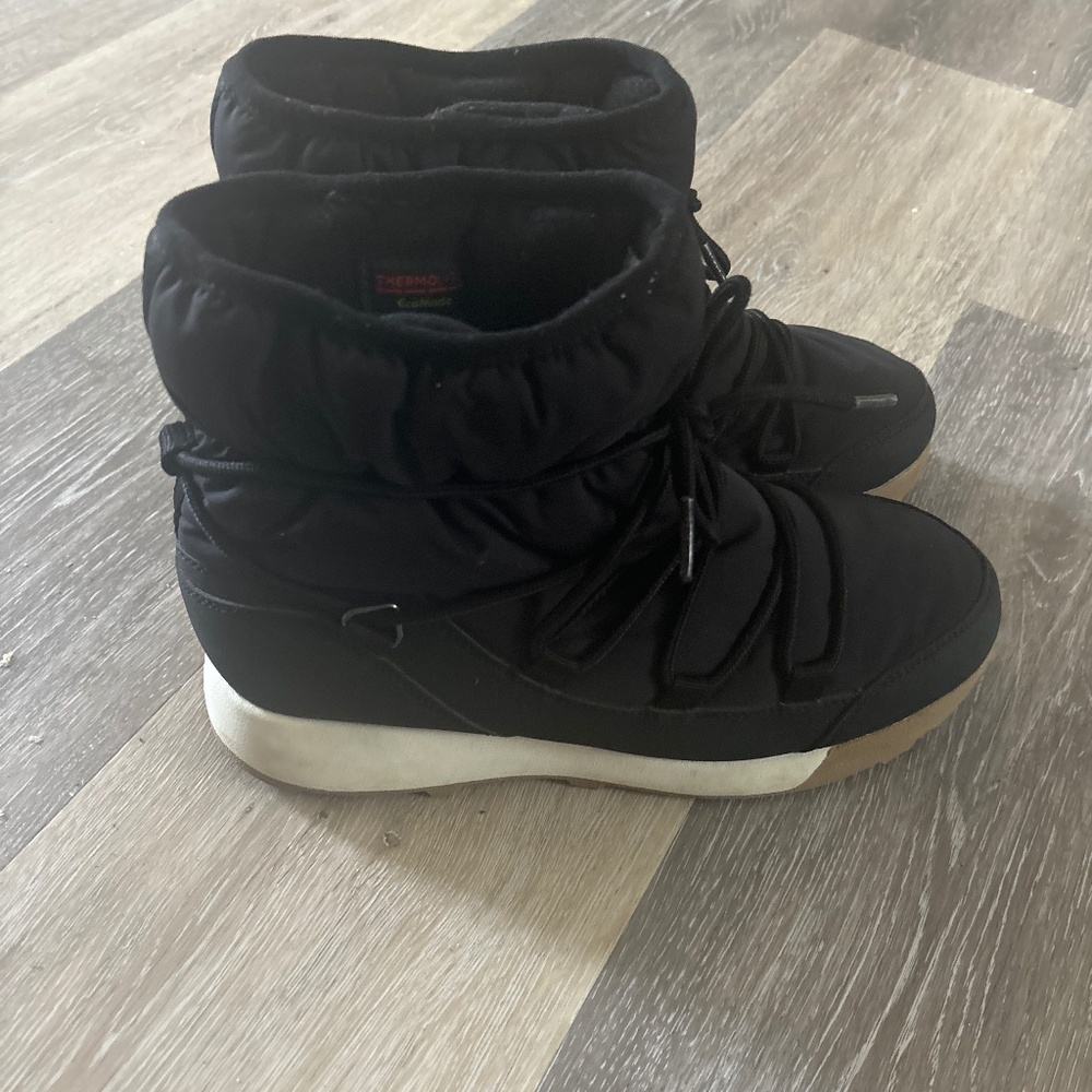 Women Cara Winter Boots